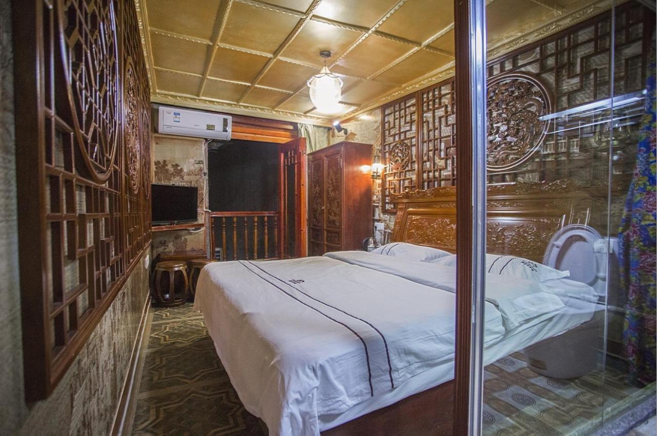 Lqj Riverside Guest House Fenghuang Exterior photo
