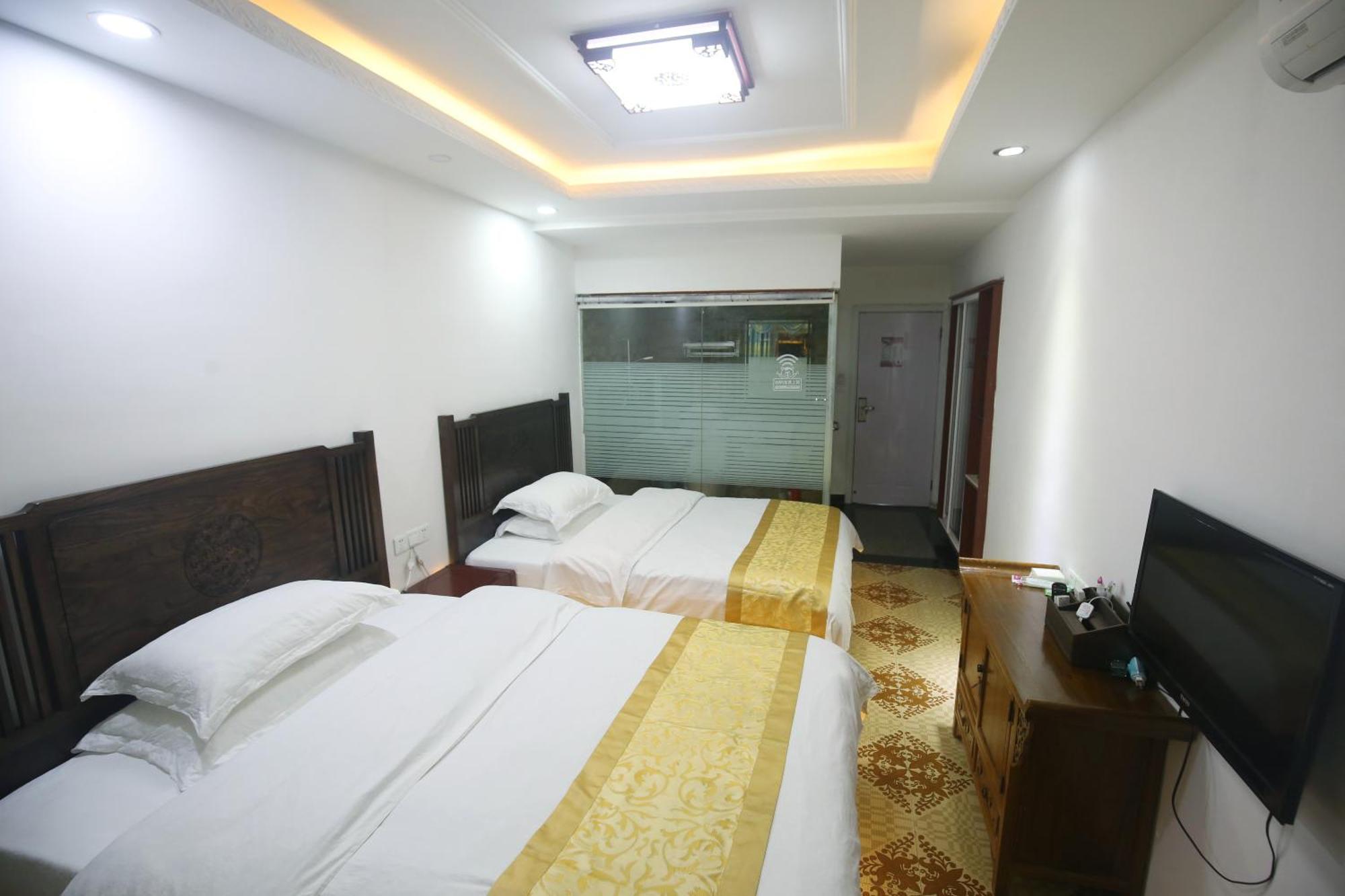 Lqj Riverside Guest House Fenghuang Exterior photo