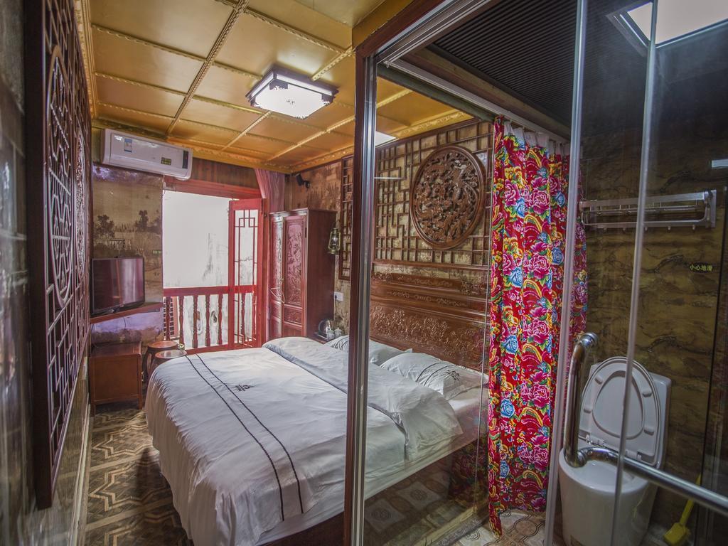 Lqj Riverside Guest House Fenghuang Exterior photo